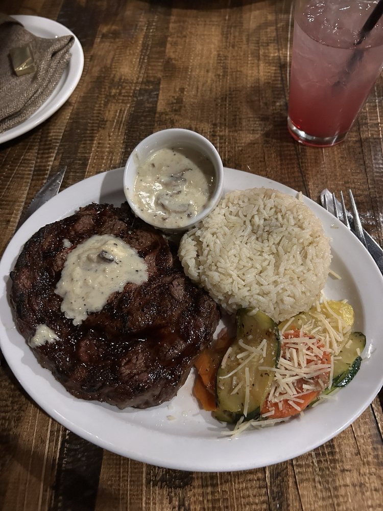 The Oval Office Bistro and Martini Bar