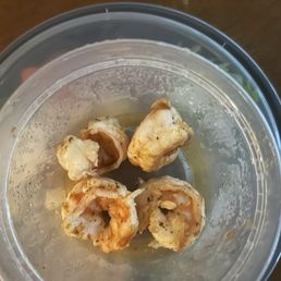 4 medium sized shrimp 4 medium sized shrimp