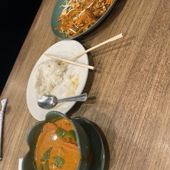 Thai Spoon - Pad Thai and Pineapple Curry - Thai Near Me - Round Rock, Texas Thai Spoon - Pad Thai and Pineapple Curry - Thai Near Me - Round Rock, Texas