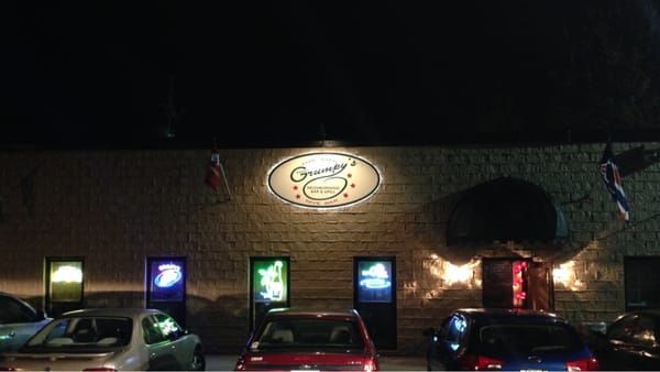 GRUMPY’S TOO - 20 Photos & 17 Reviews - 1801 Green Mountain Dr, Little ...