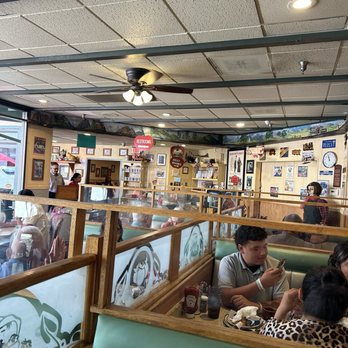 Apple Annie's - Breakfast & Brunch Near Me - Tulare, California