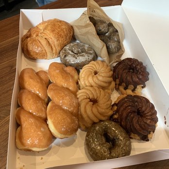 Mag’s Donuts & Bakery - Donuts Near Me - Irvine, California Mag’s Donuts & Bakery - Donuts Near Me - Irvine, California
