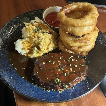 456 Fish - Meatloaf and Mashed Potatoes - Seafood Near Me - Norfolk, Virginia