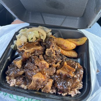 Island Delight at Dexter - Beef Oxtails Dinner - Caribbean Near Me - Montgomery, Alabama