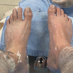 Love getting a good pedi!! Love getting a good pedi!!