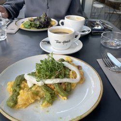 Dr. Oetker Café Gugelhupf - Breakfast at Two Hands
