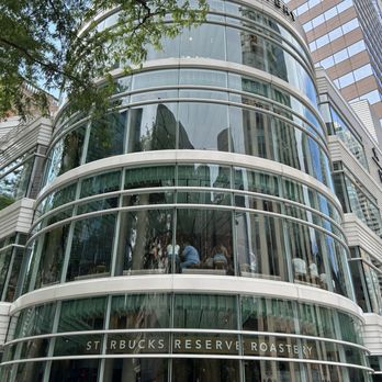 Starbucks Reserve Roastery Chicago - Coffee Roasteries Near Me - Chicago, Illinois Starbucks Reserve Roastery Chicago - Coffee Roasteries Near Me - Chicago, Illinois
