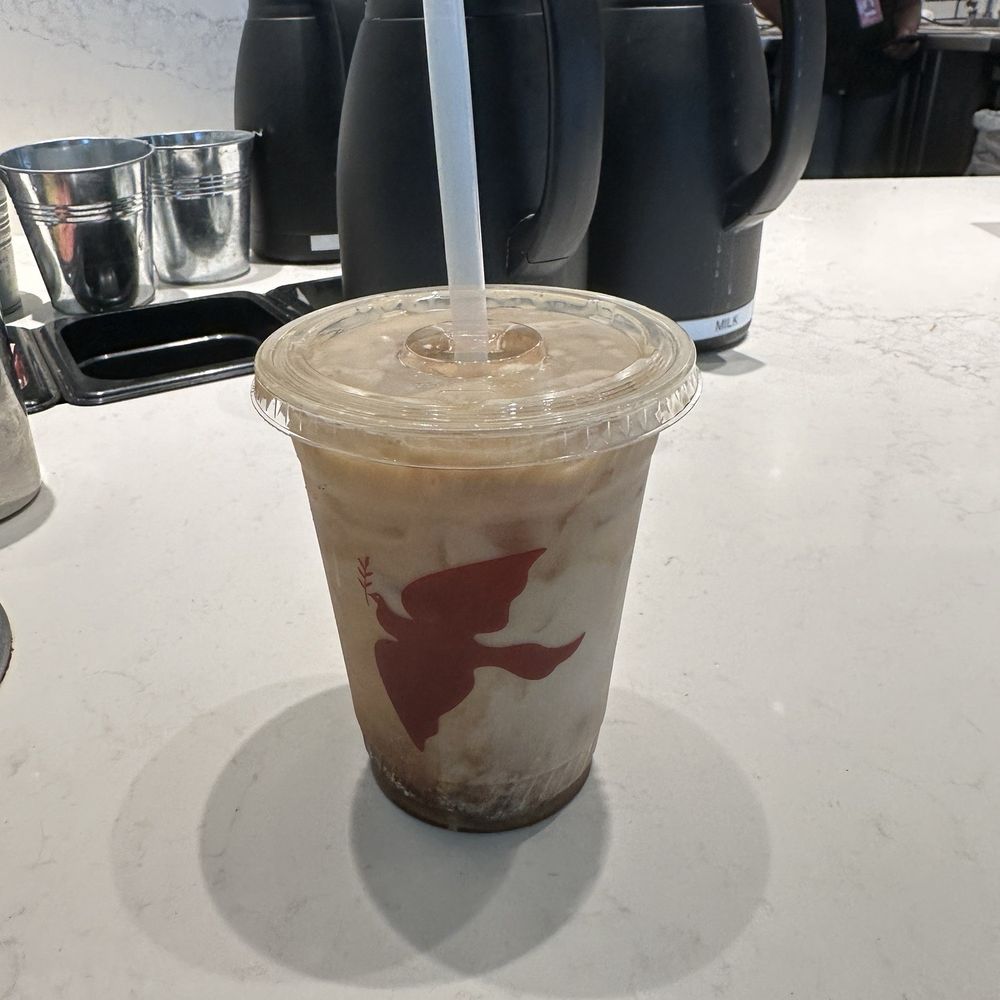 La Colombe - Iced Latte - Coffee & Tea Near Me - Philadelphia, Pennsylvania La Colombe - Iced Latte - Coffee & Tea Near Me - Philadelphia, Pennsylvania