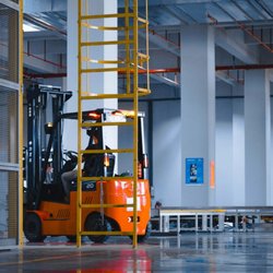 Onsite Forklift Certification Saves Time, Money, & Increases Productivity