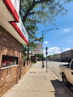 Dino's Pizza by null