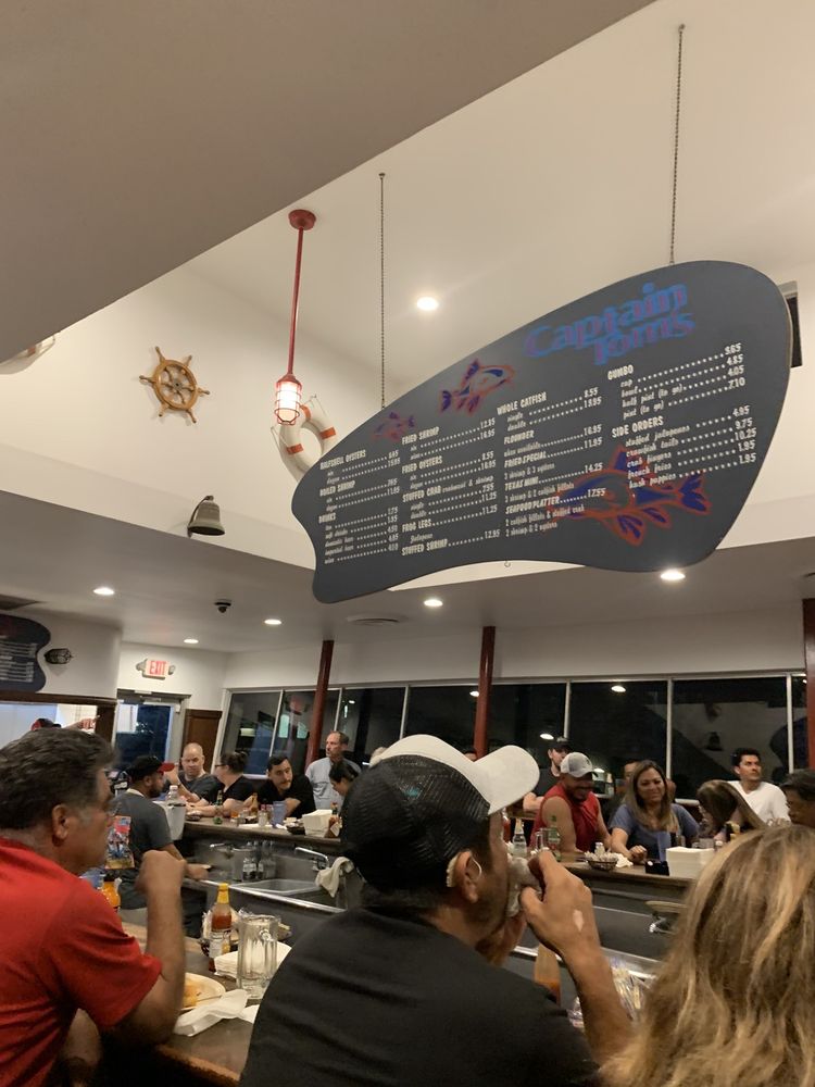 Captain Tom's Seafood & Oyster Bar