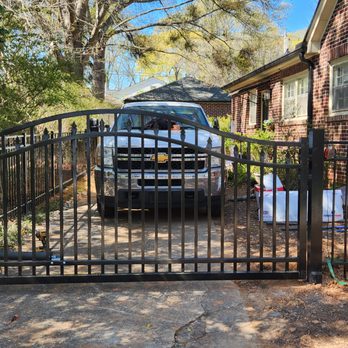 J & G Fence - Fences & Gates Near Me - Gastonia, North Carolina J & G Fence - Fences & Gates Near Me - Gastonia, North Carolina