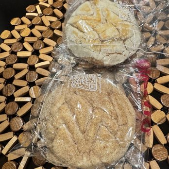My Panecito - Vanilla Concha and Churro Concha - Bakeries Near Me - Gardena, California