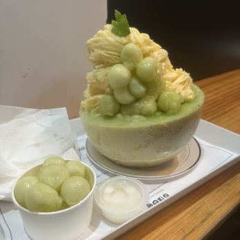Oakobing - Mango Melon Shaved Ice - Shaved Ice Near Me - Los Angeles, California
