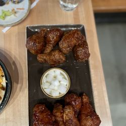 Bonchon West Fairfax - 5 Soy Garlic, 5 Spicy