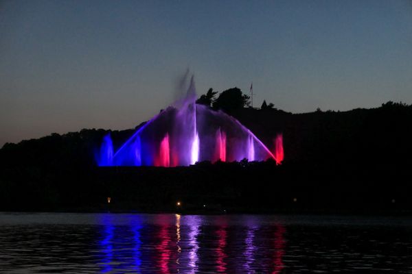 Grand Haven Musical Fountain by null