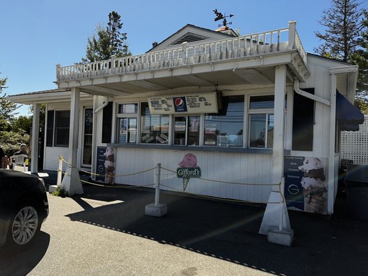 Blueberry Hill Dairy Bar by null