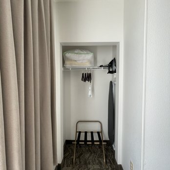SpringHill Suites by Marriott Phoenix Downtown - Closet - Hotels Near Me - Phoenix, Arizona SpringHill Suites by Marriott Phoenix Downtown - Closet - Hotels Near Me - Phoenix, Arizona