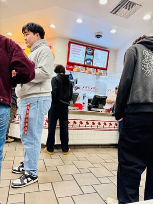 In-N-Out Burger by null