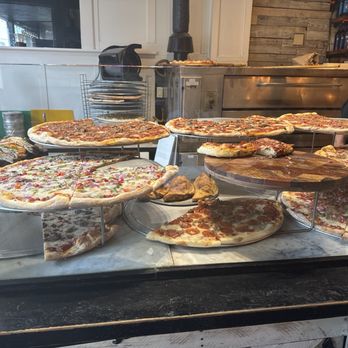 Due Amici Pizza & Pasta Bar - Pizza Near Me - Tampa, Florida