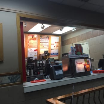 Wendy's - the inside of a fast food restaurant - Fast Food Near Me - Jericho, New York