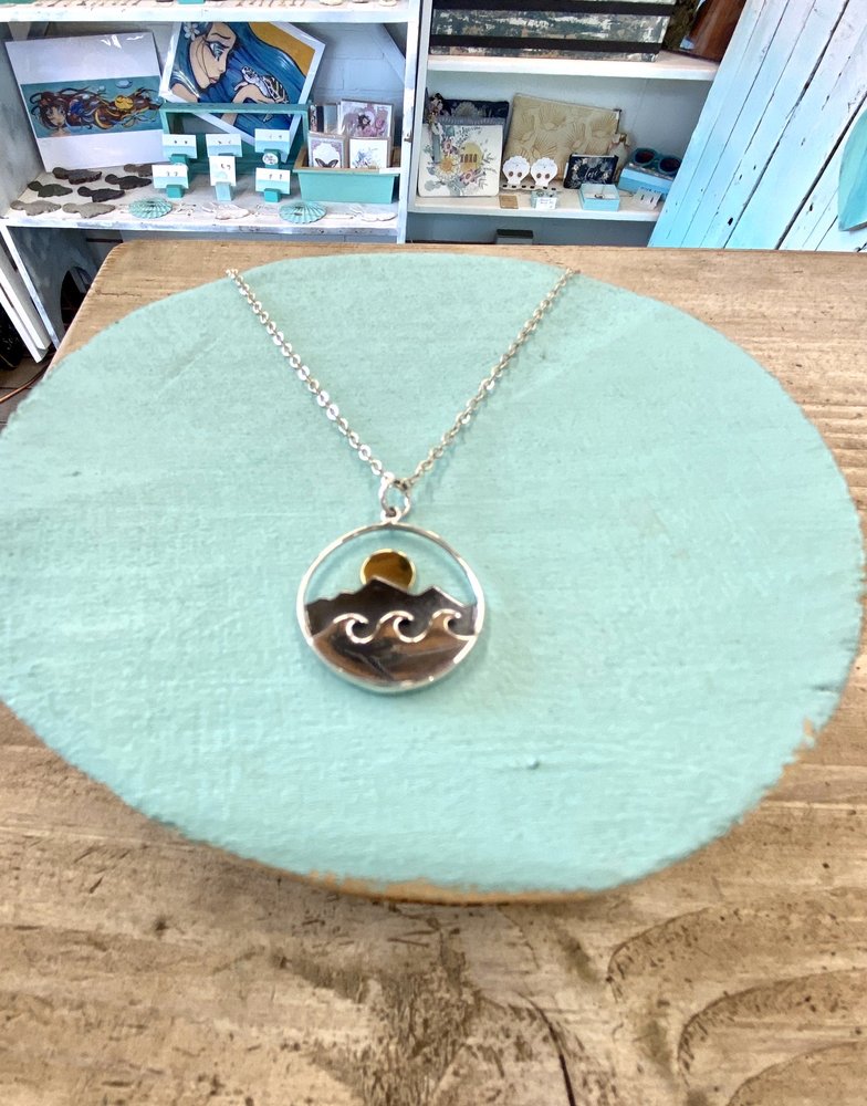 HEART IN PAIA Updated April 2024 42 Photos 115 Hana Hwy, Paia