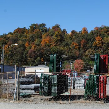 Creek Bottom Brewing - Hillside view from brewery (from leaf peeping trip 2016) - Pizza Near Me - Galax, Virginia Creek Bottom Brewing - Hillside view from brewery (from leaf peeping trip 2016) - Pizza Near Me - Galax, Virginia