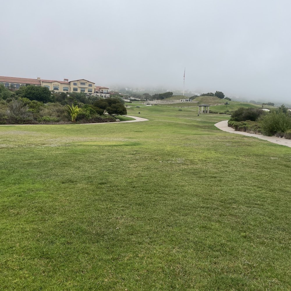 Founder's Park - Beautiful Park with wonderful food at the clubhouse - Parks Near Me - Rancho Palos Verdes, California