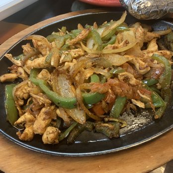 Los Reyes - Chicken fajitas - Mexican Near Me - Martinsville, Indiana