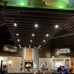 Patsy's Pizzeria Nanuet - Inside