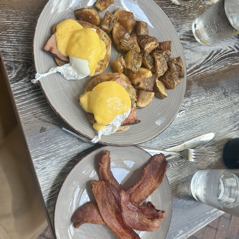 Eggs Benedict with bacon Eggs Benedict with bacon