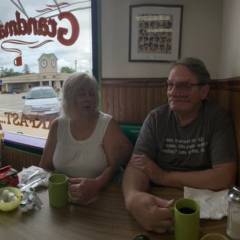Grandma Vickie's Cafe - A little local atmosphere - Diners Near Me - Lake Geneva, Wisconsin