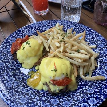 Little Hen - Eggs Benedict - Breakfast & Brunch Near Me - Miami, Florida