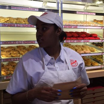 Do-Rite Donuts & Chicken - Donuts Near Me - Chicago, Illinois