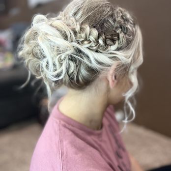 Arabella Salon and Suites - Wedding updo - Hair Salons Near Me - Eau Claire, Wisconsin Arabella Salon and Suites - Wedding updo - Hair Salons Near Me - Eau Claire, Wisconsin