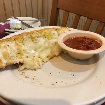 Ginnos Italian Restaurant - Italian Near Me - Cameron, Texas Ginnos Italian Restaurant - Italian Near Me - Cameron, Texas