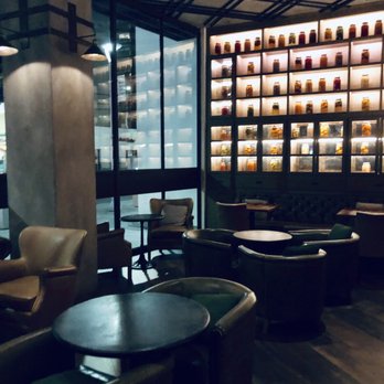 Yardbird - Lounge area - Southern Near Me - Los Angeles, California