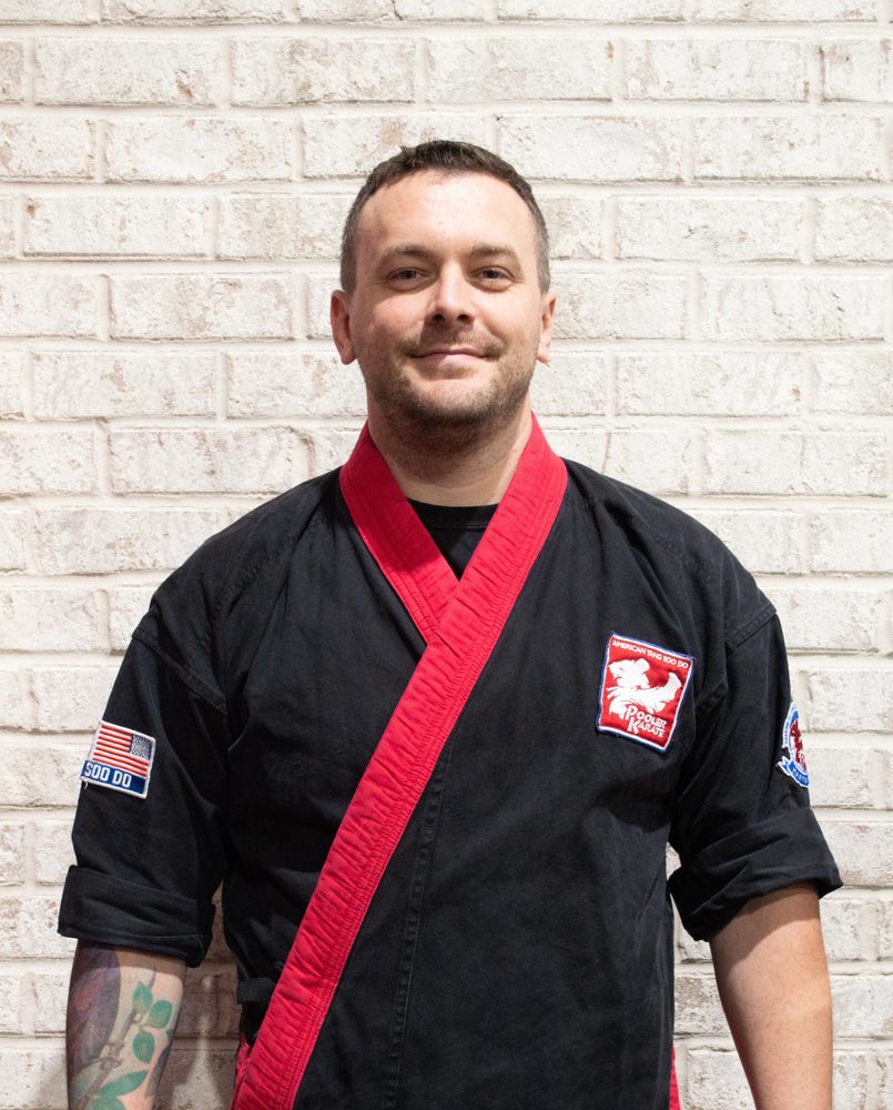 Effingham Martial Arts Logo