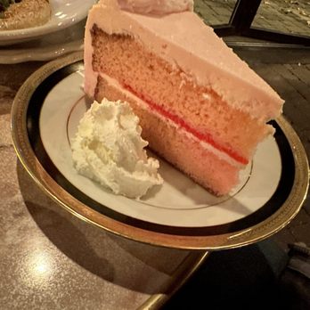 Cafe Intermezzo - Strawberry torte - Coffee & Tea Near Me - Dunwoody, Georgia