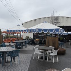 APRÈS - Outdoors