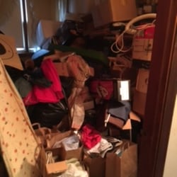 Good Deeds House Cleanouts - Bedroom before.