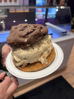 Insomnia Cookies by null