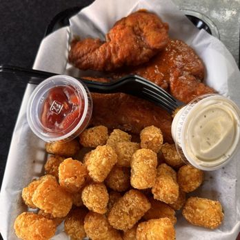 Delray Cafe - Hot Dogs Near Me - Austin, Texas