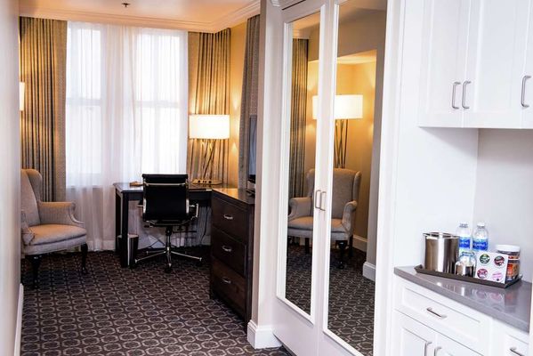 Redmont Hotel Birmingham, Curio Collection by Hilton by null