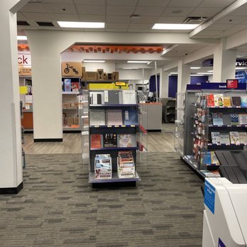 FedEx Office Print & Ship Center - Inside - Printing Services Near Me - La Palma, California