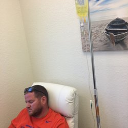 Life Wellness Institute - Relaxing during his IV therapy.