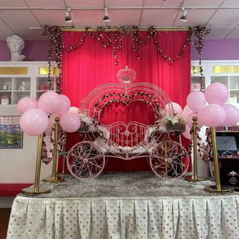 Royalty Nails - Nice area for photos. - Nail Technicians Near Me - Newark, California