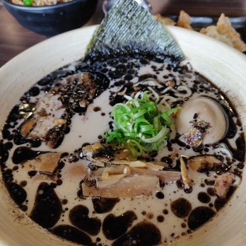 Noods Ramen Bar - Black Garlic Tonkotsu Ramen - Ramen Near Me - Honolulu, Hawaii Noods Ramen Bar - Black Garlic Tonkotsu Ramen - Ramen Near Me - Honolulu, Hawaii