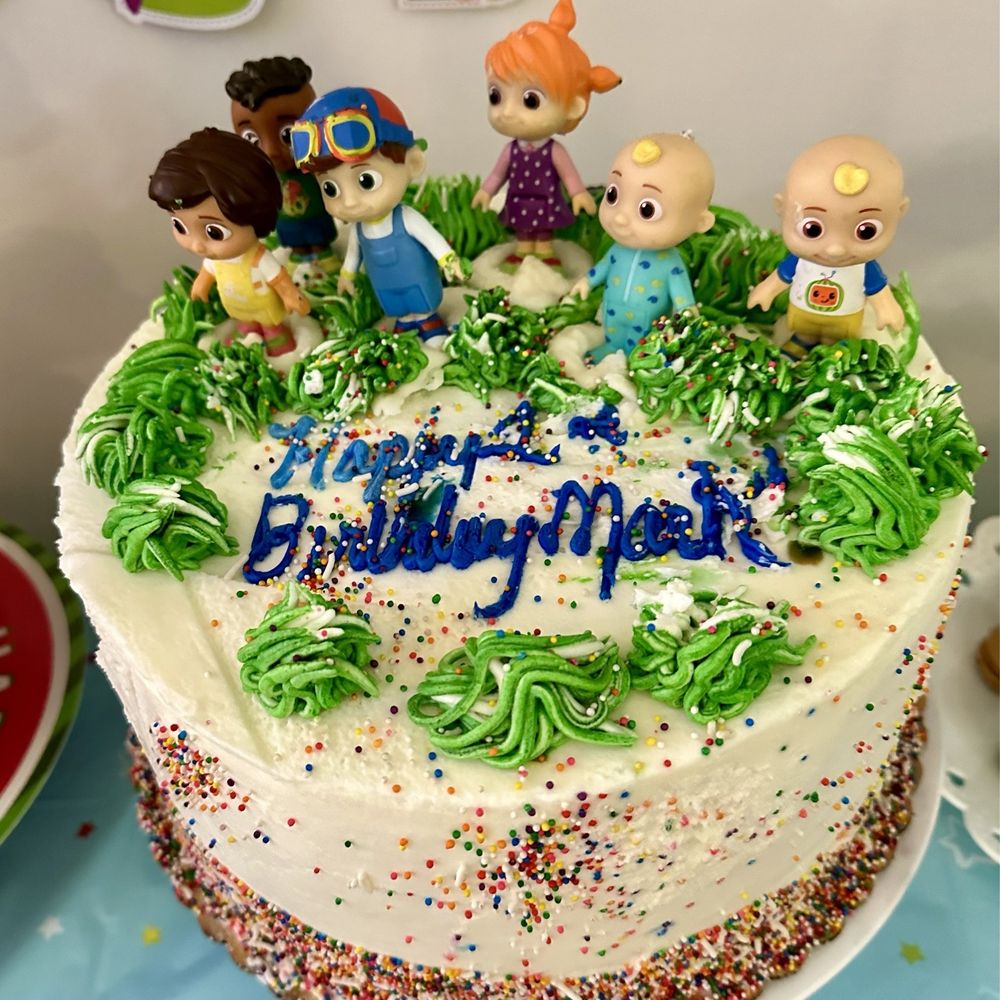 Chantel's Bakery - Isn't that cake adorable? - Cupcakes Near Me - Sterling, Virginia Chantel's Bakery - Isn't that cake adorable? - Cupcakes Near Me - Sterling, Virginia