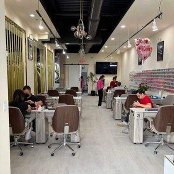 Fifth Nail Lounge - Nail Salons Near Me - Orlando, Florida Fifth Nail Lounge - Nail Salons Near Me - Orlando, Florida